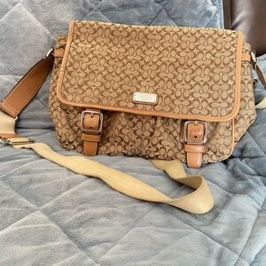 Coach Brown/Tan Signature Canvas Messenger Bag